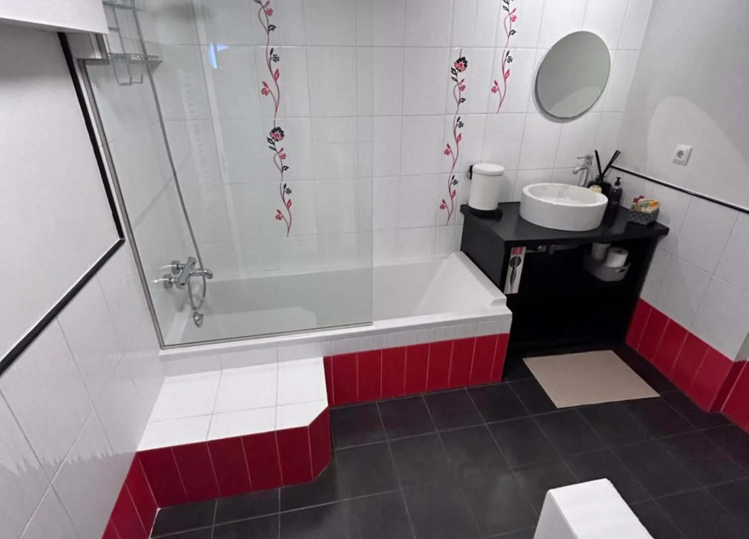 Estrella Apartment Bilbao Spain